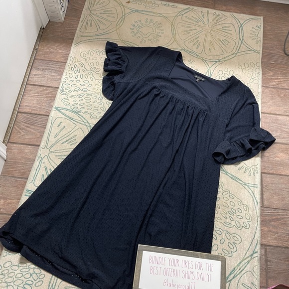 Lane Bryant Dresses & Skirts - Lane Bryant 26/28 dress 🐸